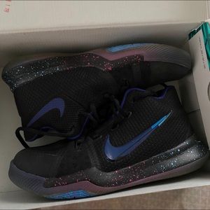 Kyrie Irving Nike 3 flip the switch